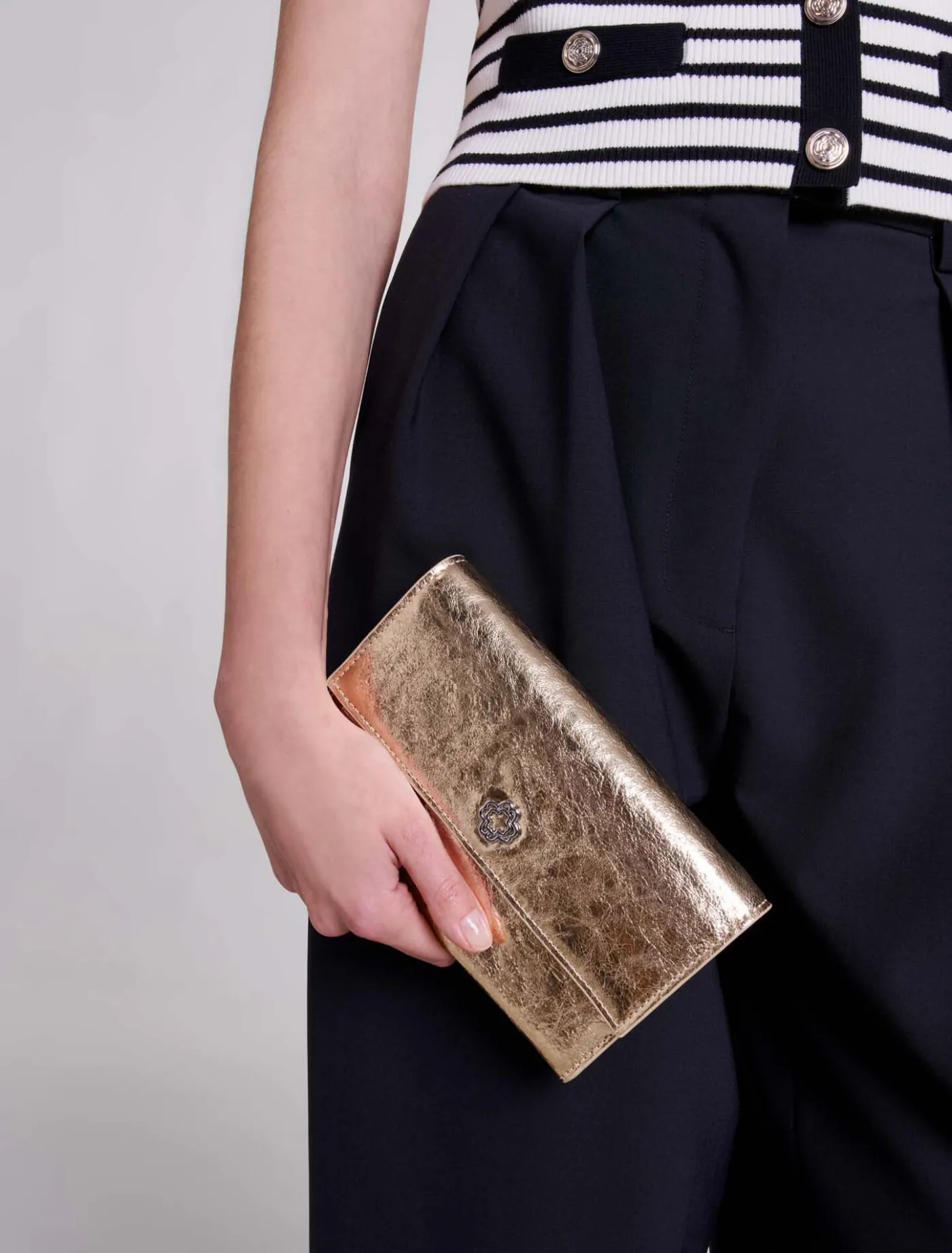 Leather clutch bag with chain^Maje Hot