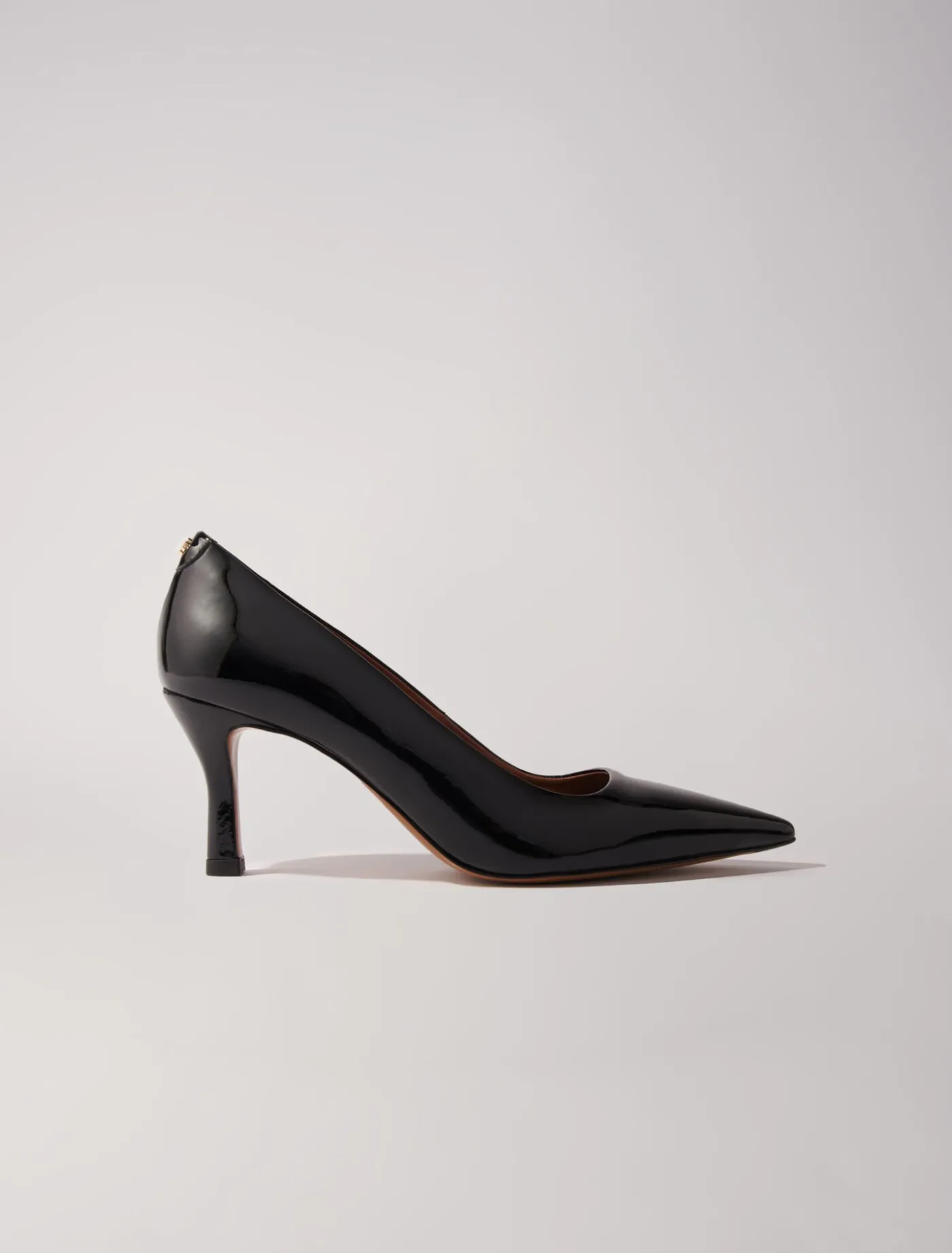 Leather pumps with pointed toes^Maje Hot