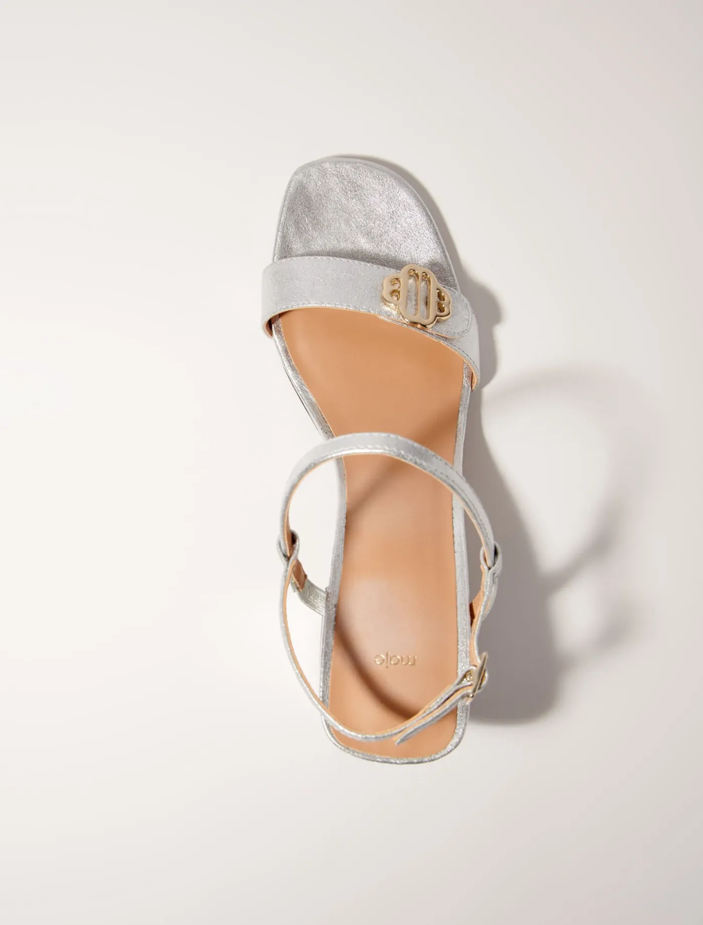 Metallic leather sandals^Maje Online