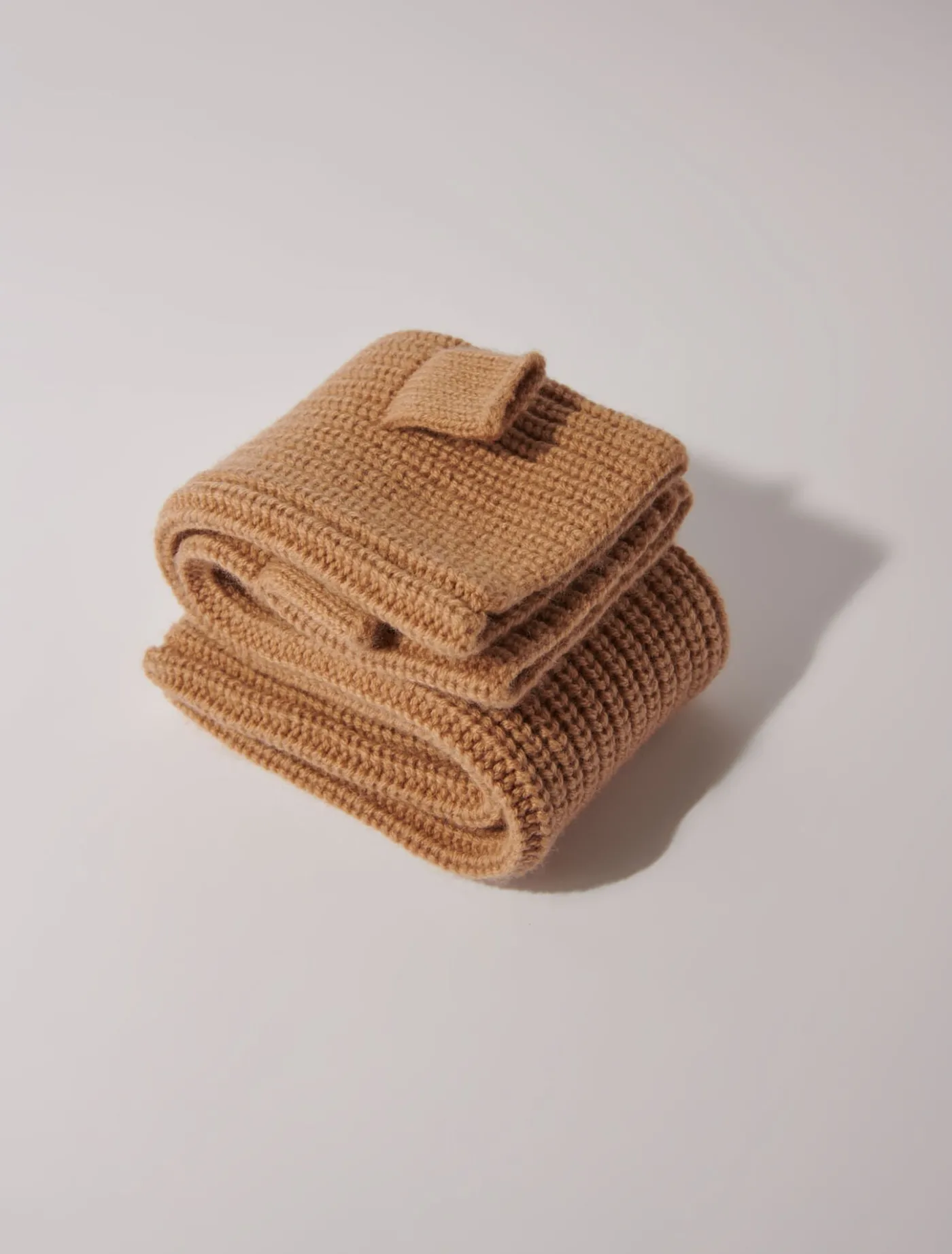 Wool and cashmere mittens^Maje Flash Sale